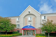 Candlewood Suites Chicago-Waukegan