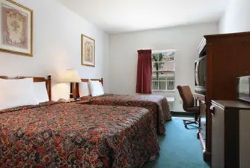 Travel Lodge of Waukegan\Gurnee